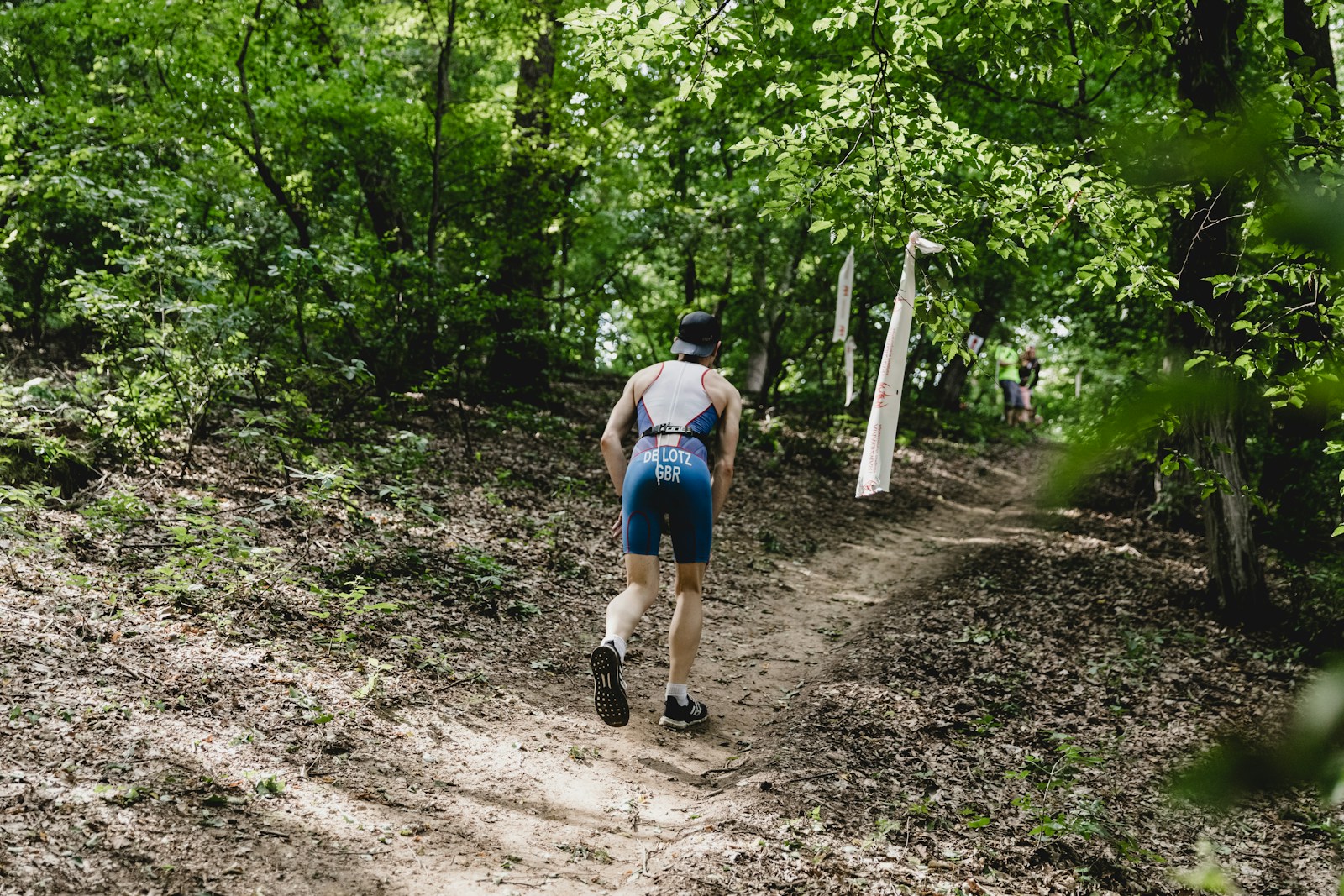 Quelle distance pour commencer un trail ? Le guide complet pour bien débuter